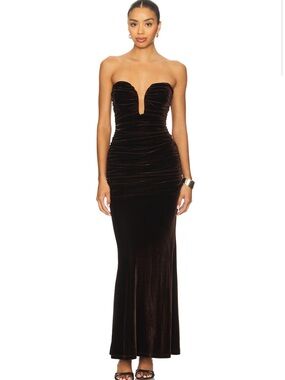 Bardot Black Strapless Velvet Sweetheart Gown